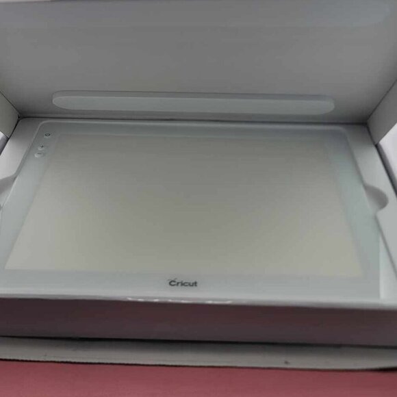 Cricut BrightPad - Rose Edition in original box. New condition! - Picture 2 of 11